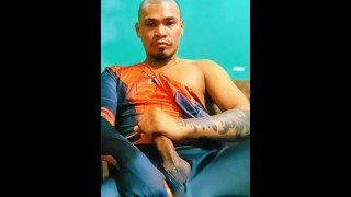 Spiderman Cosplayer Masturbates – Juan Carlo Felipe